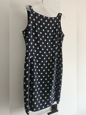 Dana Buchman 8 Vintage 100% Silk Dress Lined w Hidden Zipper 8 Medium Polka Dots